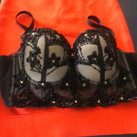 Black sequin embroidery top - Picture 1 of 6